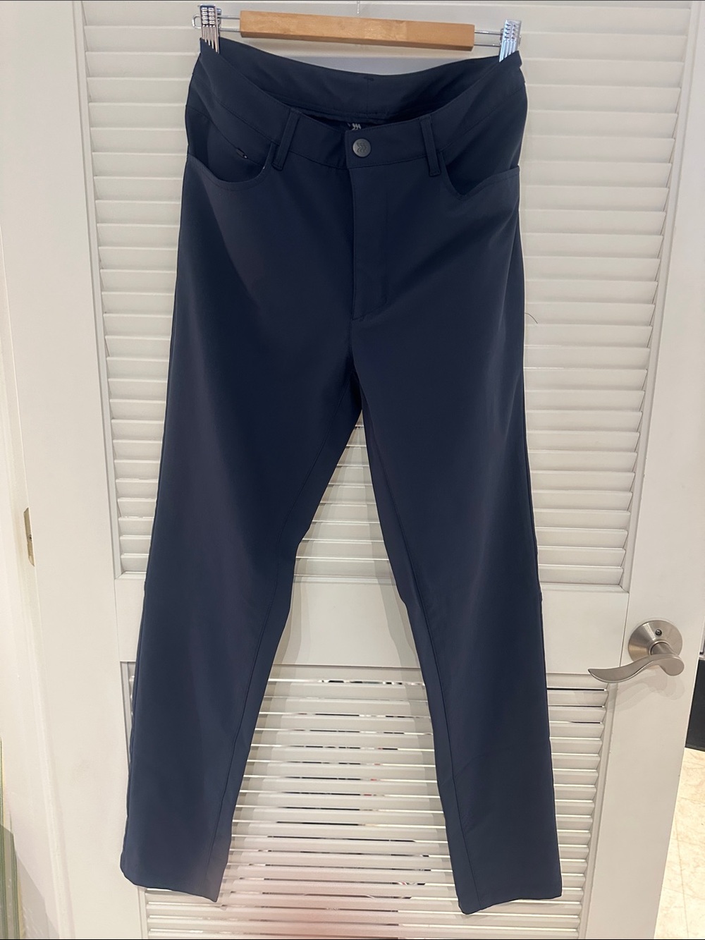 All in motion Navy Blue Men’s performance pants, EUC, 2 pair